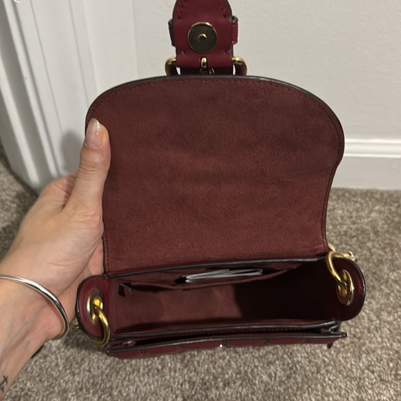 Red coach purse - Picture 3 of 4